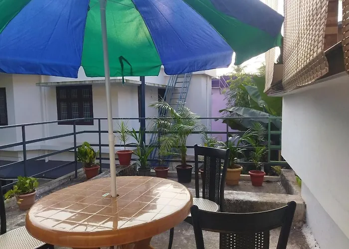 Jayuz Homestay & Foodies