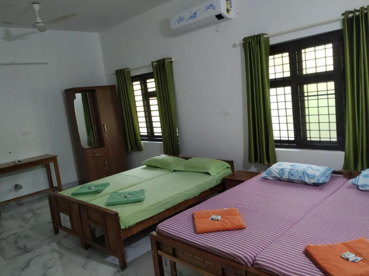 Jayuz & Foodies Homestay *