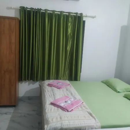 Jayuz Homestay & Foodies Kozhikode Room photo
